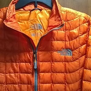 The North Face quilted jacket men's small